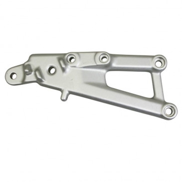 FOOTREST SUPPORT- FRONT RIGHT "PIAGGIO GENUINE PART" APRILIA 50-125 RS4 2011> -899557-