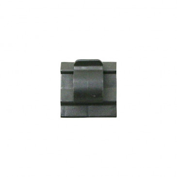 CLIPS ADHESIF ORIGINE PIAGGIO COMMUN A LA GAMME -577594-