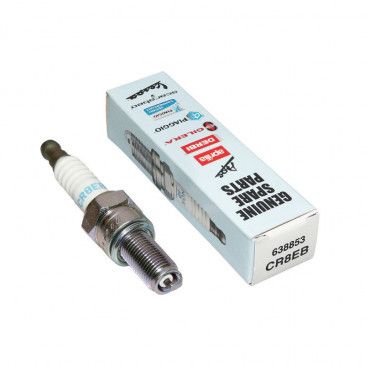 SPARK PLUG "PIAGGIO GENUINE PART" CR8EB COMMON TO ALL THE MAXISCOOTER RANGE -638853-