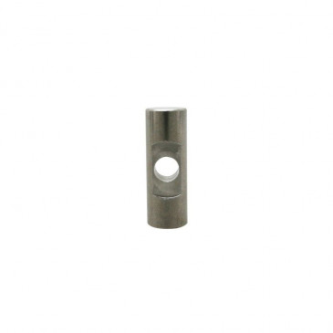 ECROU DE FIXATION ECHAPPEMENT ORIGINE PIAGGIO COMMUN A LA GAMME MAXISCOOTER 400-500 CC -599392-