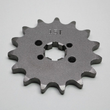 GEARBOX OUTPUT SPROCKET FOR 50cc MOTORBIKE DERBI 50 SENDA EURO 2 + EURO 3, GPR/GILERA 50 SMT, RCR 420 15 TEETH -SELECTION P2R-