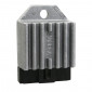 REGULATEUR DE TENSION 50 A BOITE ADAPTABLE RIEJU 50 RMX 2009, SMX 2009> (12V - CONNECTEUR NOIR 4 FICHES) (TYPE ORIGINE) -GUILERA- 3700948185070
