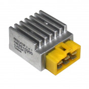 REGULATEUR DE TENSION 50 A BOITE ADAPTABLE DERBI 50 SENDA 2006>, GPR 2006> / GILERA 50 SMT 2006>, RCR 2006> / APRILIA 50 RS 2006>, RS4 2012> (MOTEUR PIAGGIO EURO 3) (CONNECTEUR 6 FICHES) -P2R- 3700948068564