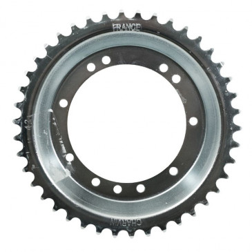 COURONNE CYCLO ADAPTABLE PEUGEOT 103 ROUE RAYONS 42 DTS (ALESAGE 94 mm) 11 TROUS -SELECTION P2R- 3665180011894