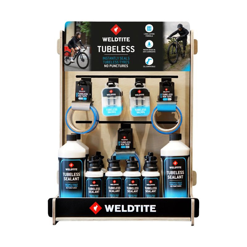 PRESENTOIR PLV WELDTITE BOIS TUBELESS COMPLET (4x 1L PREVENTIF TUBELESS -  8x 240ml PREVENTIF TUBELESS - 12 KITS DE 2 VALVES TUBELESS - 7 FOND JANTE TUBELESS  VTT - 4 FOND JANTE TUBELESS ROUTE) - P2R