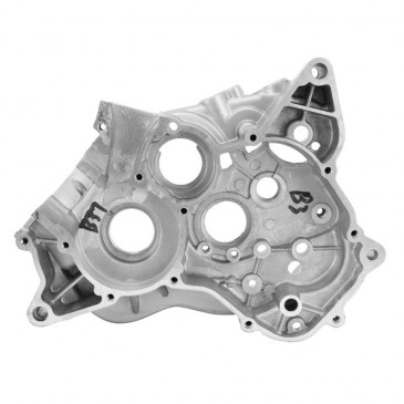 CARTER MOTEUR 50 A BOITE ADAPTABLE GENERIC 50 TRIGGER / CPI 50 SM (DROIT COTE EMBRAYAGE) -P2R- 3700948097380