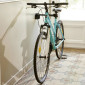 SUPPORT MURAL PLIABLE VELO / TROTTINETTE NOIR AVEC MOUSSE (PRIDE PAR TIGE DE SELLE VELO OU AXE DIRECTION POUR TROTTINETTE) 3234640061825
