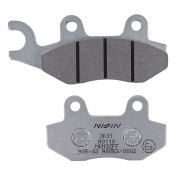 PLAQUETTE DE FREIN NISSIN POUR APRILIA 125 RX 2018> AV / PEUGEOT 125 DJANGO 2014> AV, 300 SATELIS 2013> AV / TRIUMPH 900 STREET TWIN 2016> AR (A0110) (SEMI METAL) -ECE R90- 4044079100557