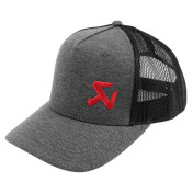 CASQUETTE AKRAPOVIC TYPE CAMIONNEUR GRIS FONCE/MAILLE NOIR (LOGO ROUGE) 3831126428112