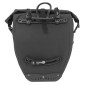 SACOCHE ARRIERE VELO LATERALE NEWTON A LED ROUGE 22L NOIR POCHETTE ZIP INTERIEURE AMOVIBLE (VENDU A L'UNITE) - FIXATION CROCHETS SUR PORTE BAGAGE (INCLUS CABLE USB-C) 3700948311547 SACOCHE ARRIERE VELO LATERALE NEWTON A LED ROUGE 22L NOIR POCHETTE ZIP INTERIEURE AMOVIBLE (VENDU A L'UNITE) - FIXATION CROCHETS SUR PORTE BAGAGE (INCLUS CABLE USB-C) 3700948311547