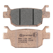 PLAQUETTE DE FREIN BREMBO POUR HONDA 125 FORZA 2015> AR, 350 ADV 2022> AR, 125 SH I 2009>2012 AR, 300 SH I 2007>2019 AR, 350 FORZA 2021>2023 AR (SCOOTER METAL FRITTE) -07064XS- 8020584631515