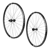 ROUES VTT 29" DT SWISS eX17900 BOOST DISC CENTERLOCK NOIR (TUBELESS ET TUBETYPE) COMPATIBLE AXE 15/110 ET 12/148 CASSETTE 11/10V-JANTE LARGEUR EXTERIEUR 30mm ET INTERIEURE 25mm-RESISTE POIDS 110Kgs 3667385012096